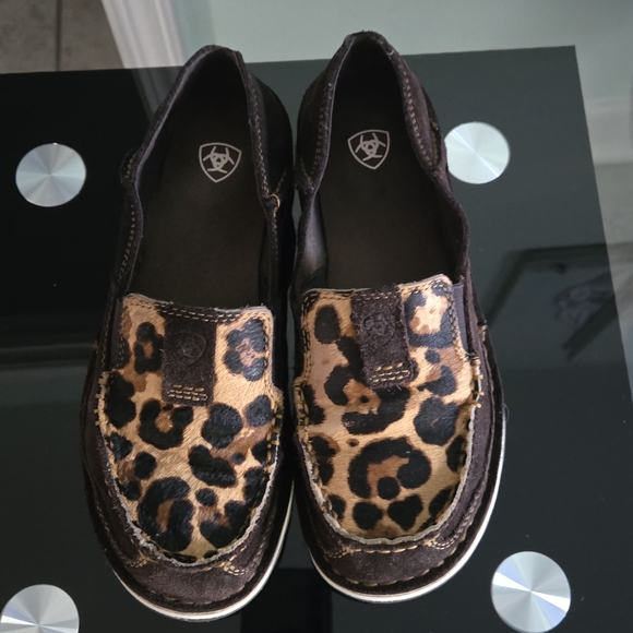 Ariat Cruiser  Cow Print Chocolate Chip Suede Size 6.5 Leopar Ahir -On Women's - Picture 6 of 8